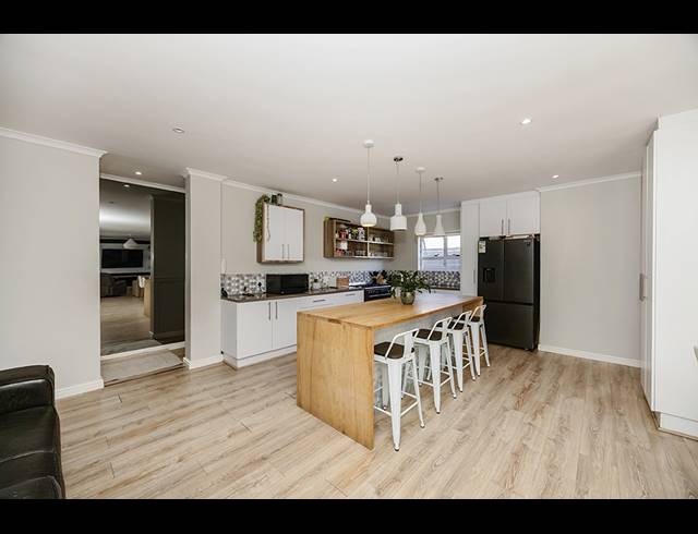 4 BEDROOM FREEHOLD SOLD IN SUNNINGDALE